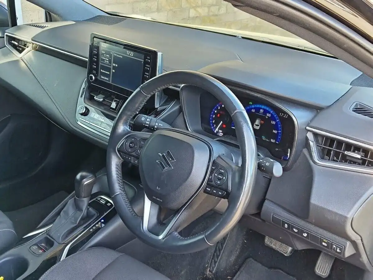 2022-suzuki-swace-18-sz-t-big-7