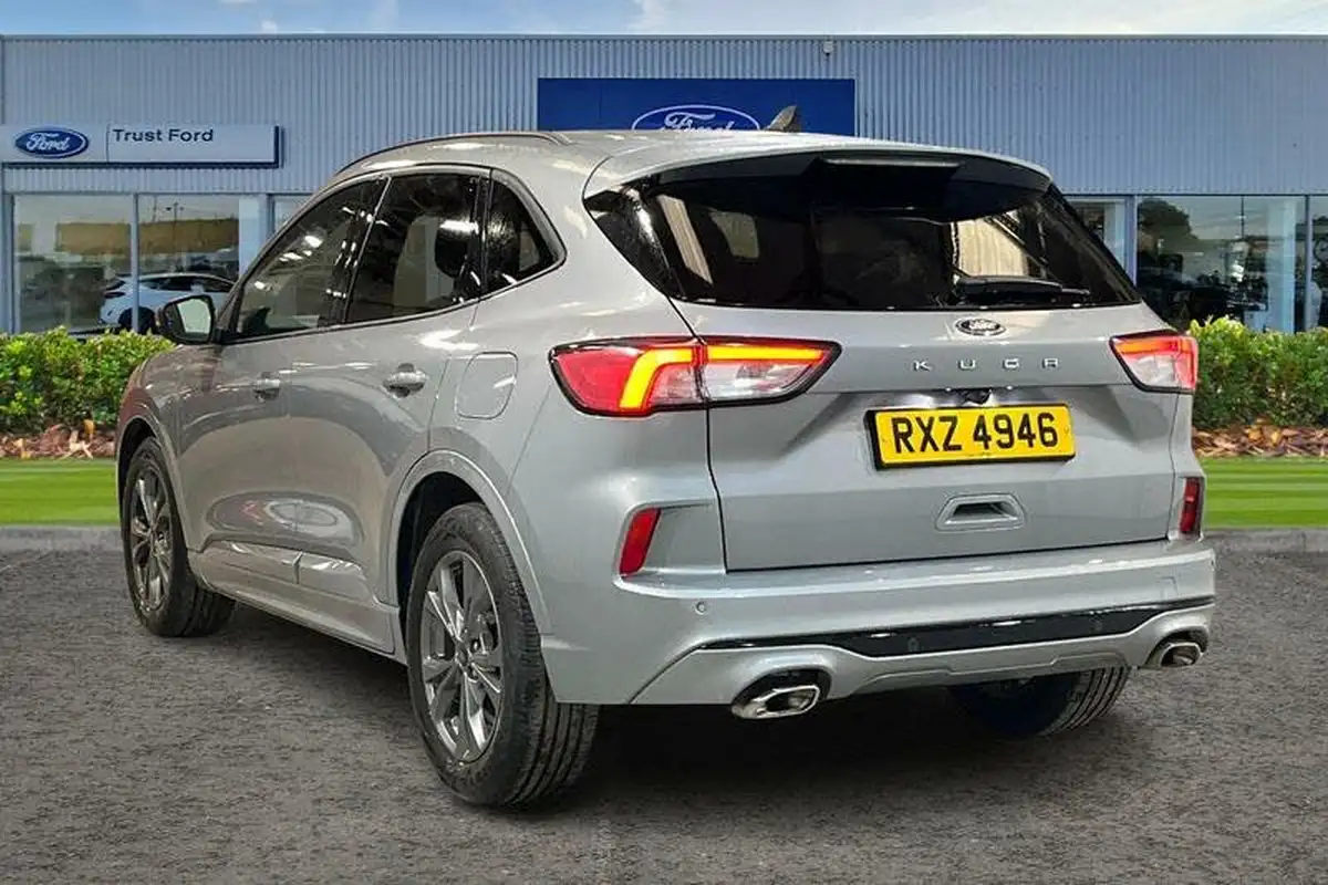 2021-ford-kuga-15-st-line-edition-big-1