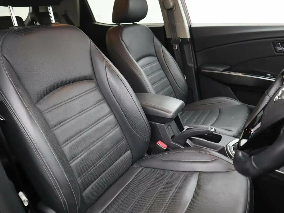 2022-kgm-ssangyong-tivoli-15-ultimate-auto-big-10