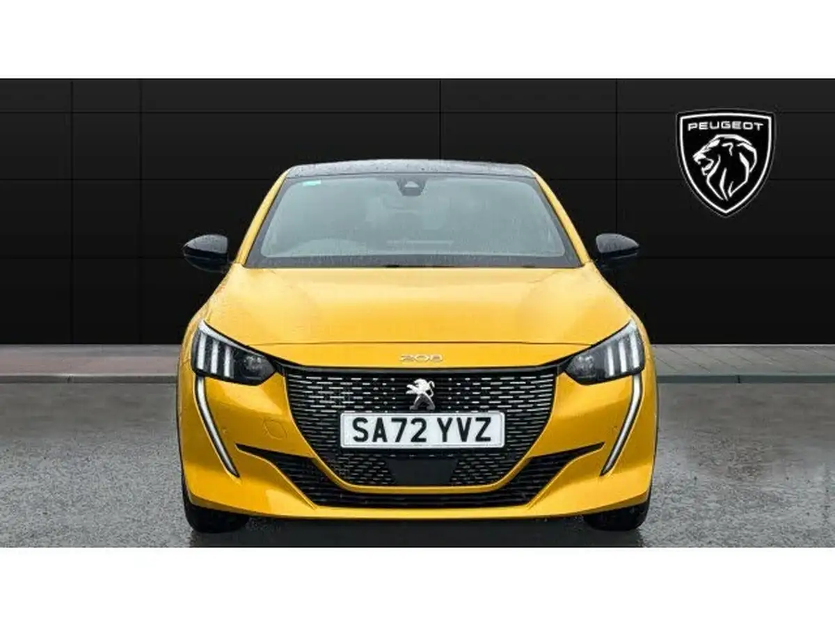 2021-peugeot-208-15-bluehdi-gt-line-big-2
