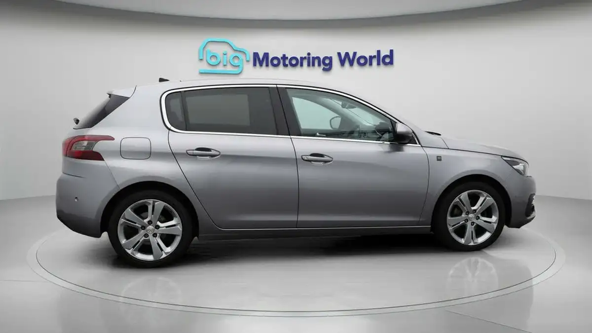 2020-peugeot-308-12-puretech-tech-edition-big-8
