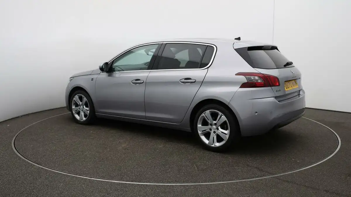2020-peugeot-308-12-puretech-tech-edition-big-29