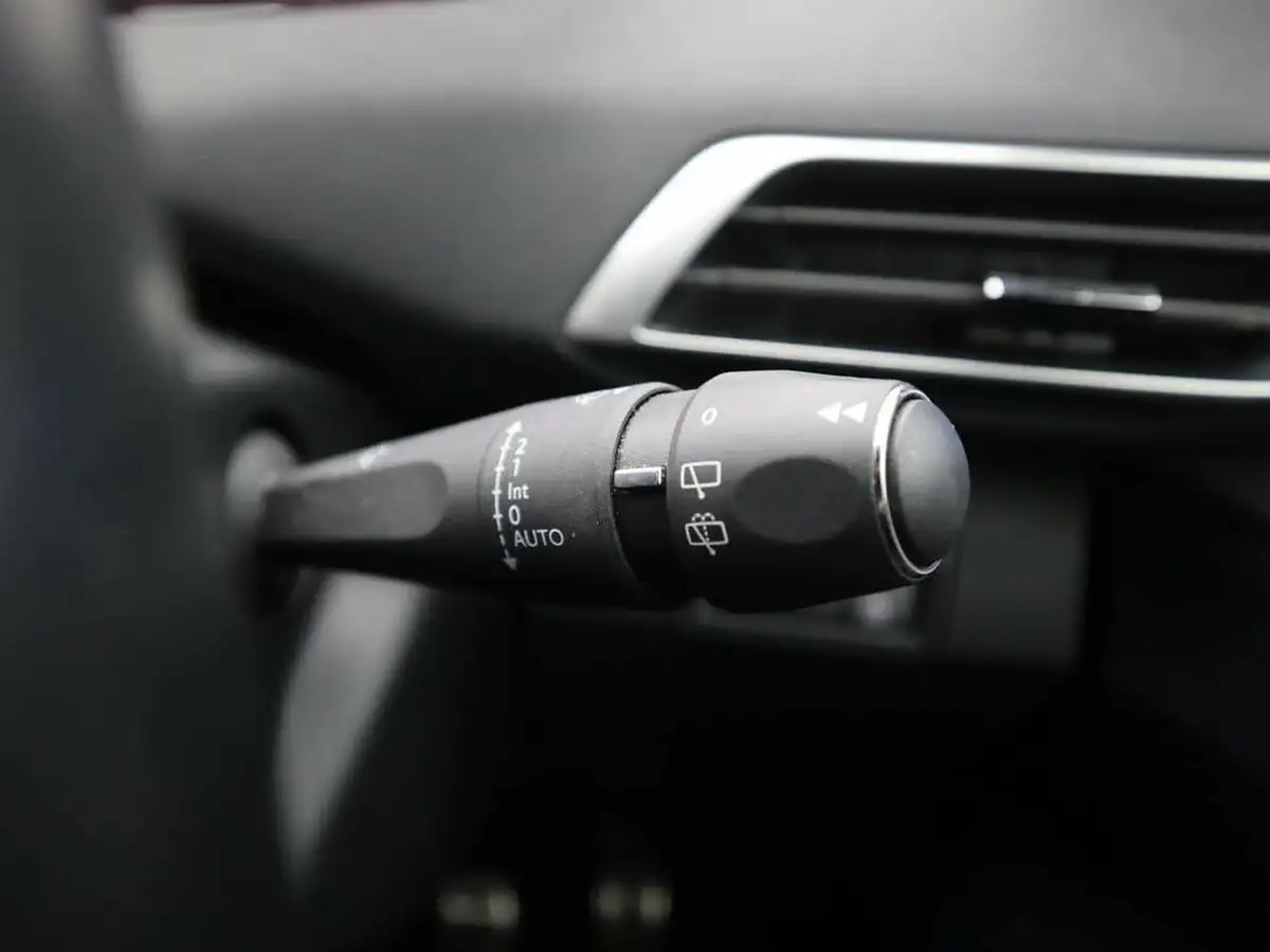 2022-peugeot-3008-suv-15-bluehdi-gt-big-36