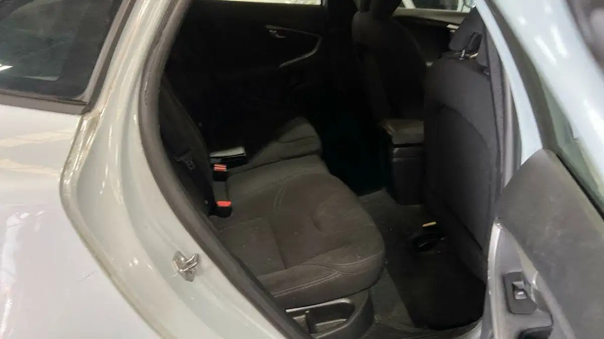 2013-volvo-v40-16td-d2-es-ss-powershift-big-7