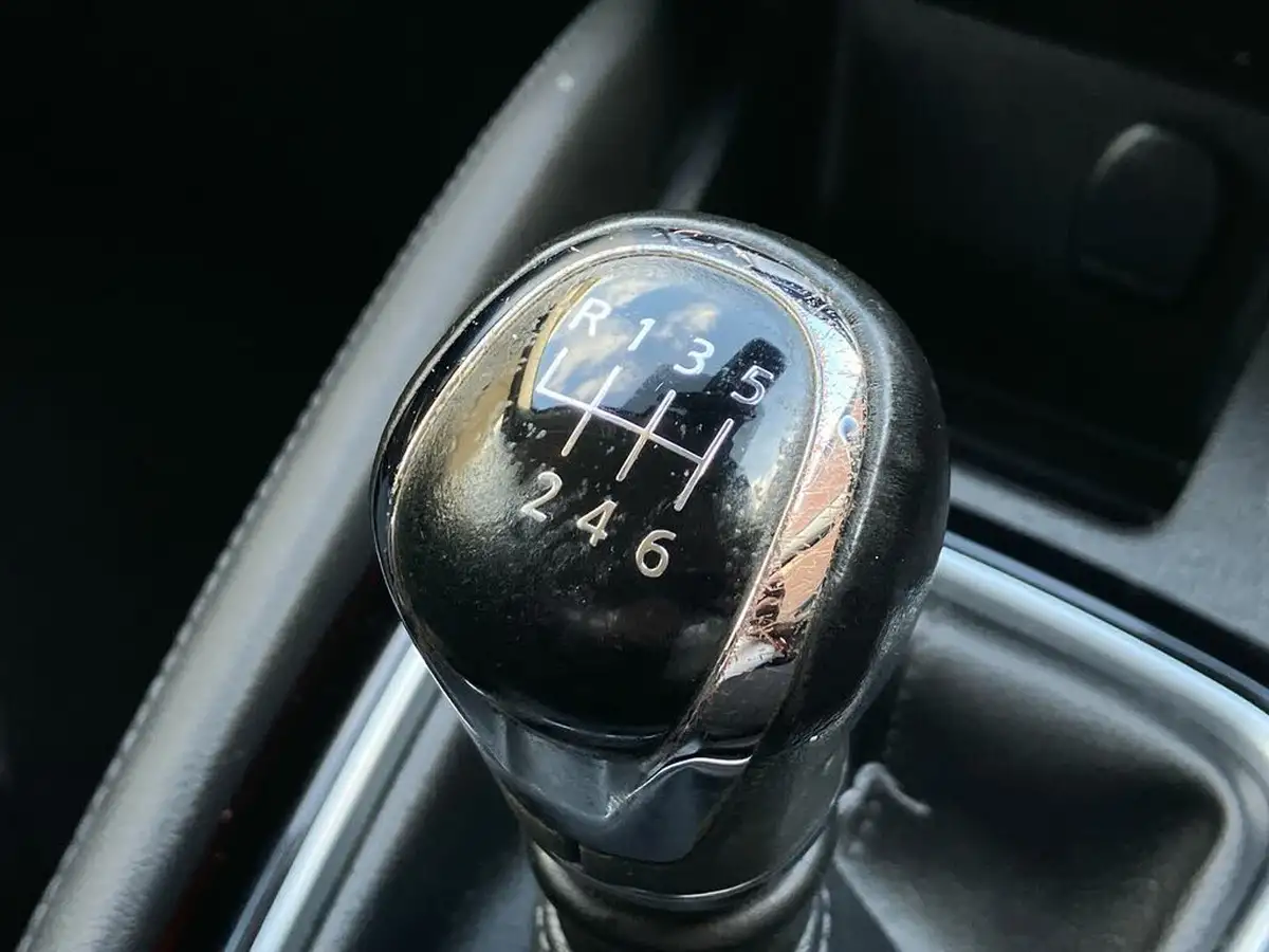 2018-nissan-qashqai-12-dig-t-n-connecta-big-52