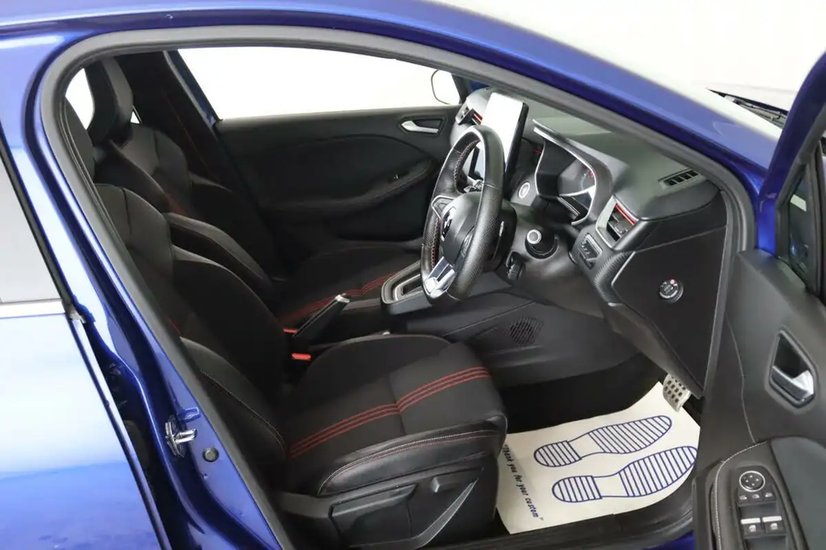 2020-renault-clio-13-tce-rs-line-big-16