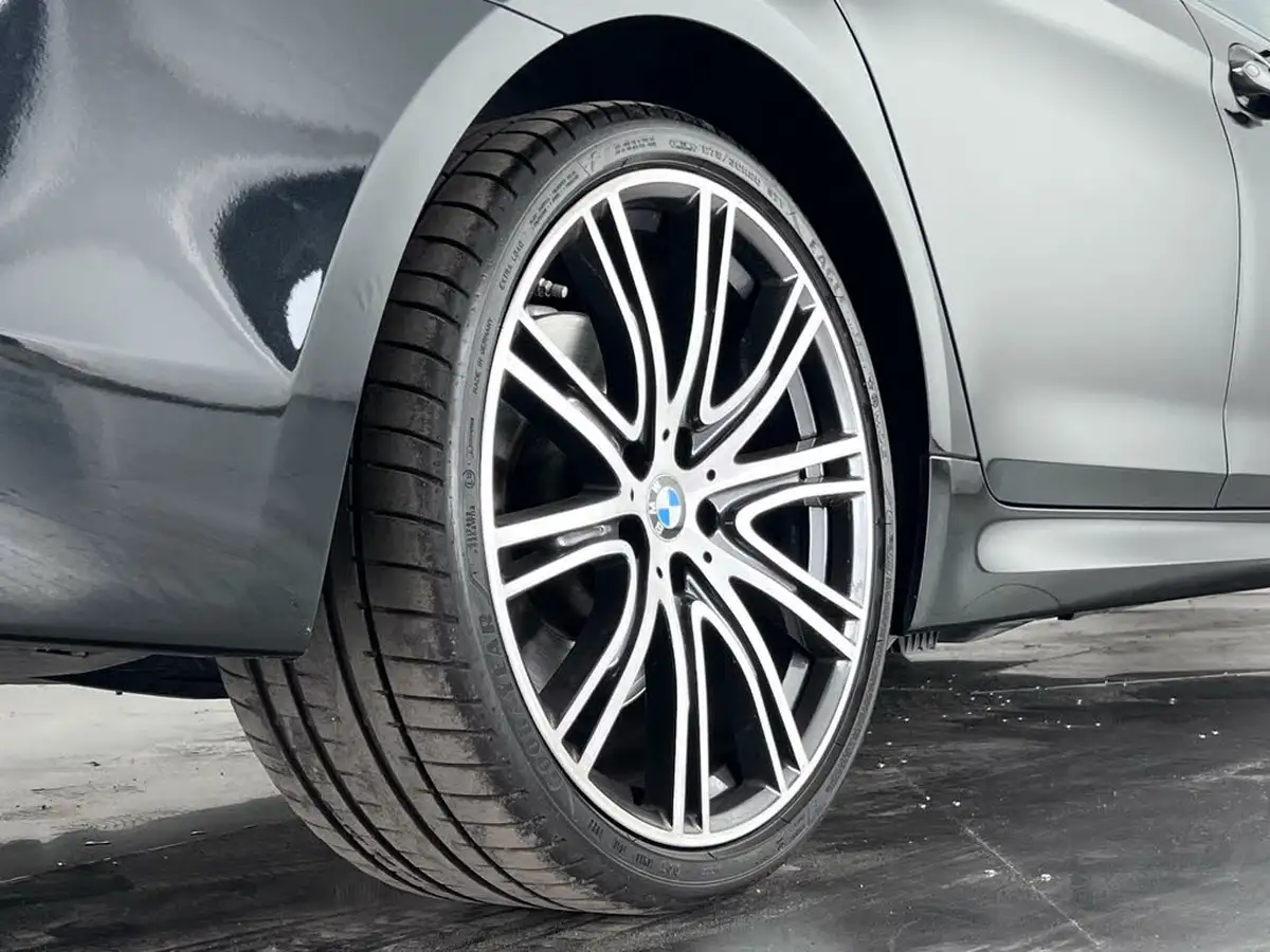 2018-bmw-5-series-20-530e-m-sport-big-11