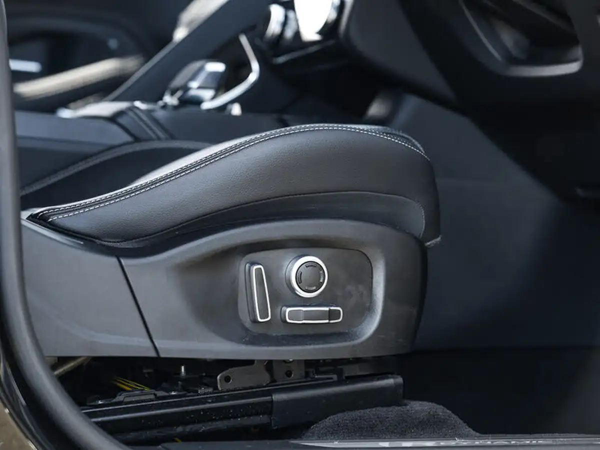 2022-jaguar-e-pace-20-d200-r-dynamic-s-big-13