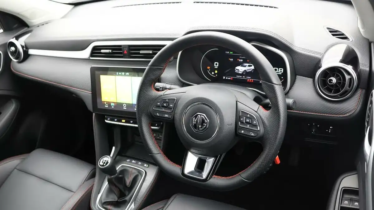 2023-mg-zs-suv-15-vti-tech-exclusive-big-8