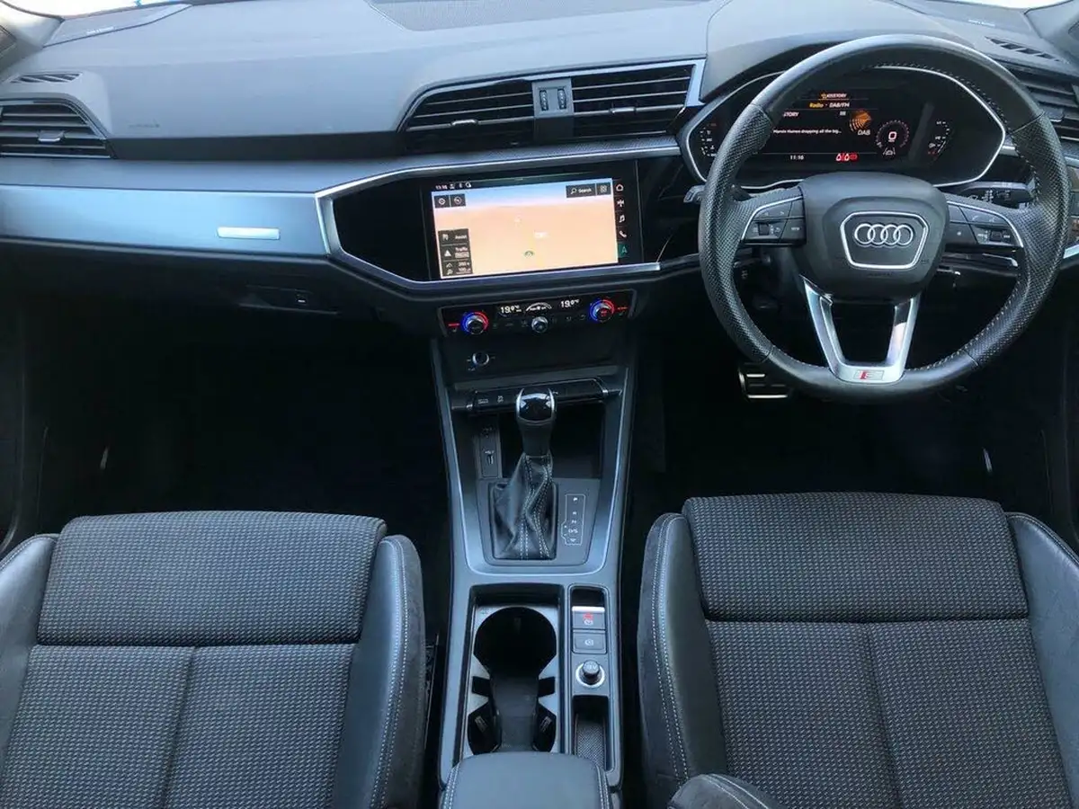 2019-audi-q3-20-35-tdi-s-line-station-wagon-tronic-big-9