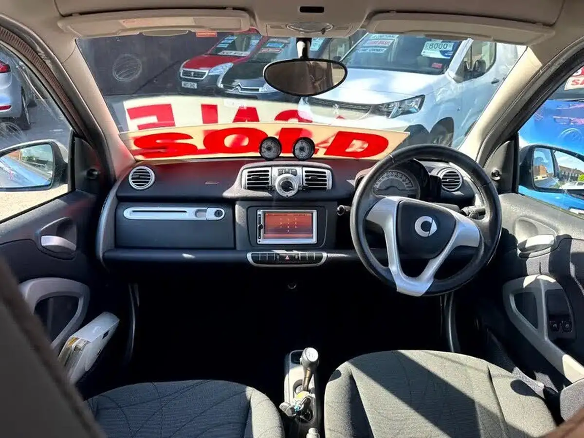 2013-smart-fortwo-08td-passion-coupe-big-7