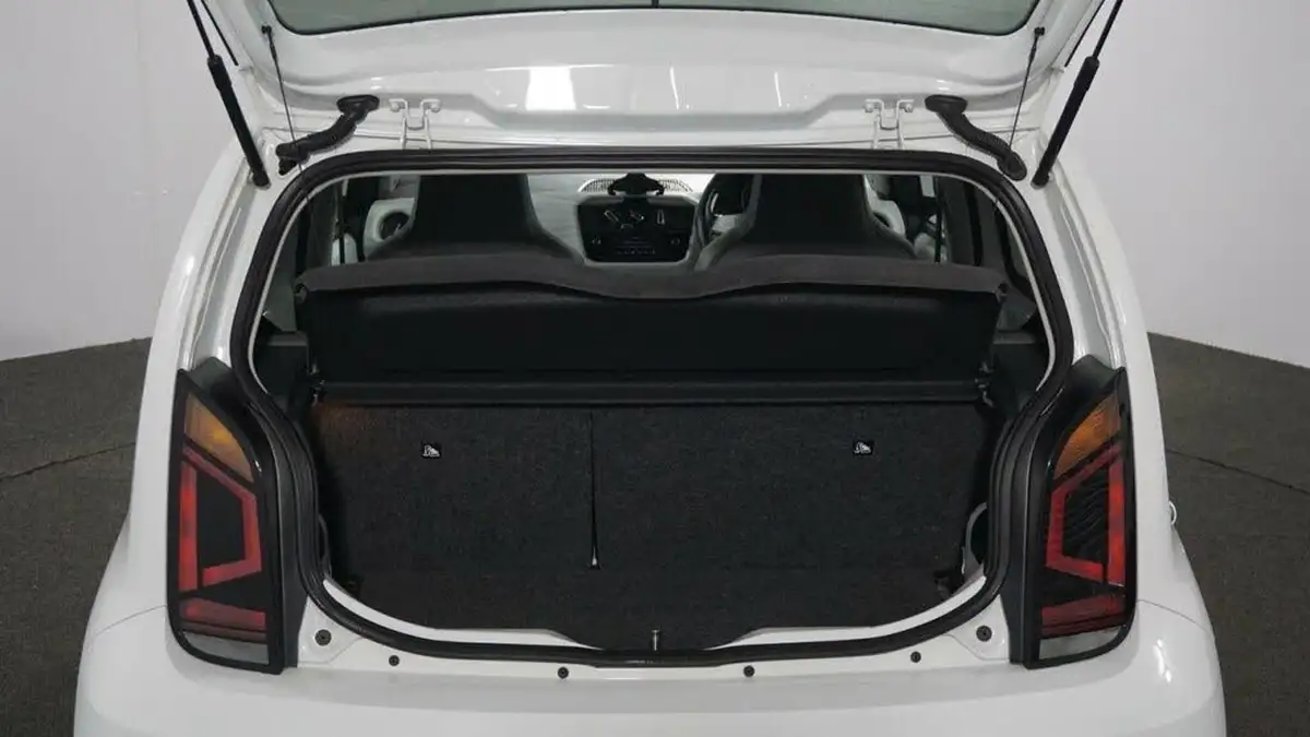 2017-volkswagen-up-10-up-beats-90ps-3d-big-16