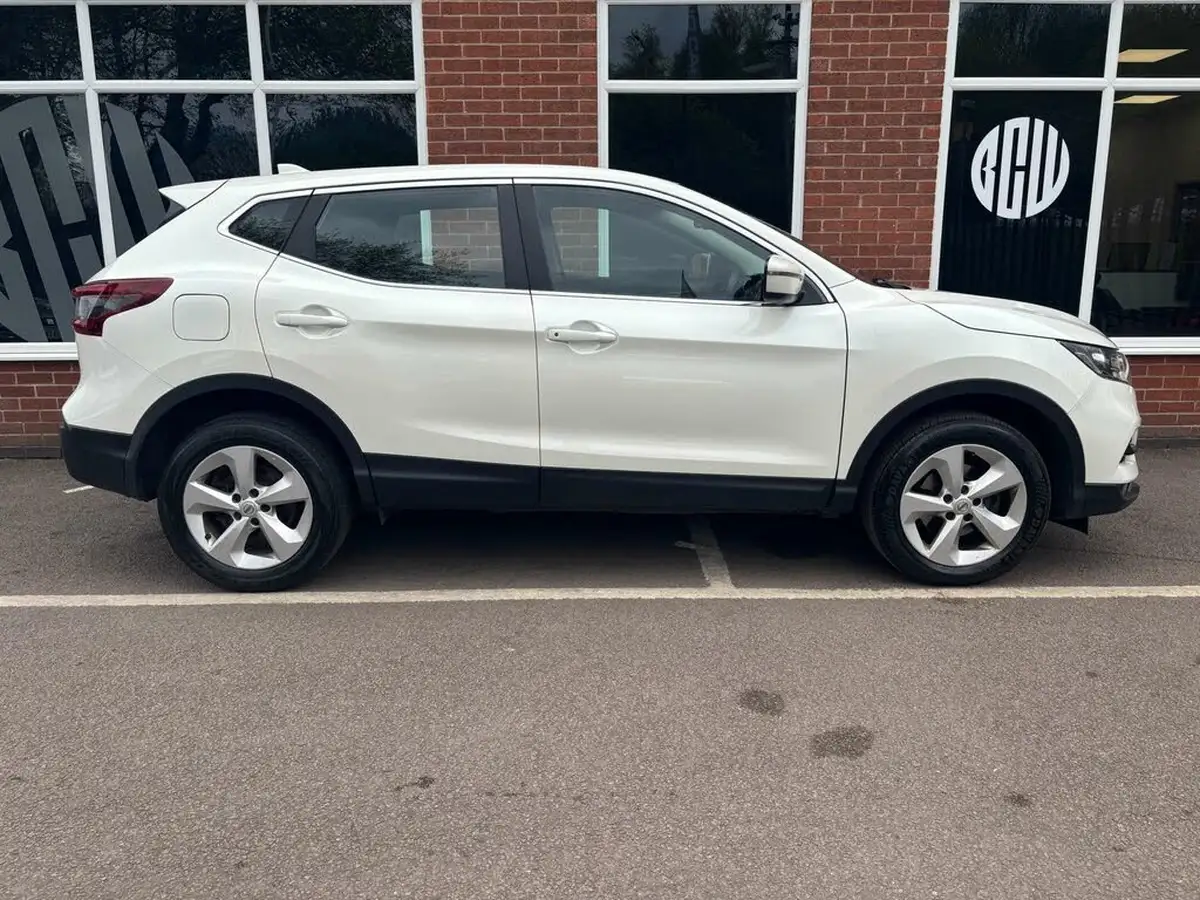 2020-nissan-qashqai-13-dig-t-acenta-premium-160ps-big-1