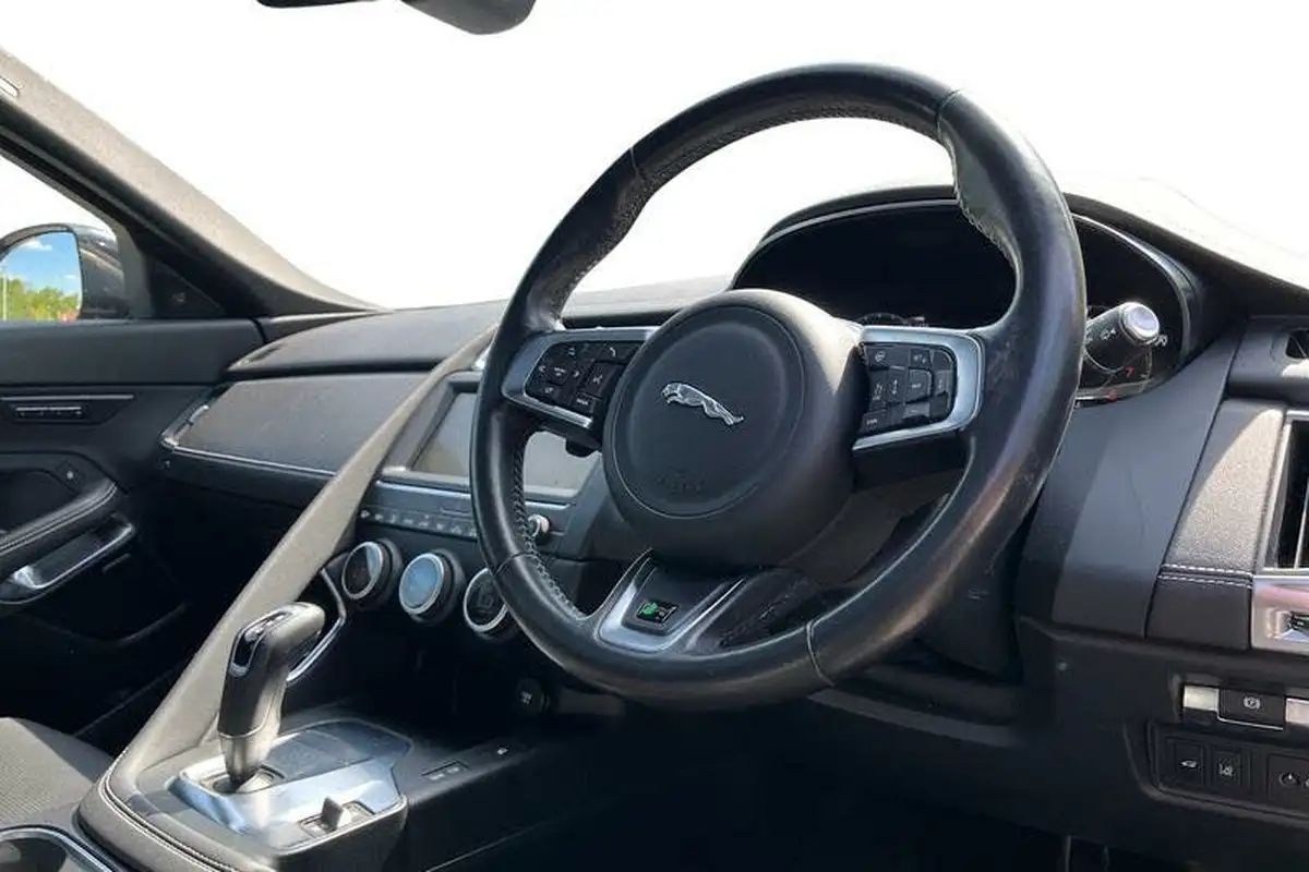 2019-jaguar-e-pace-20-i4-r-dynamic-hse-249ps-big-8