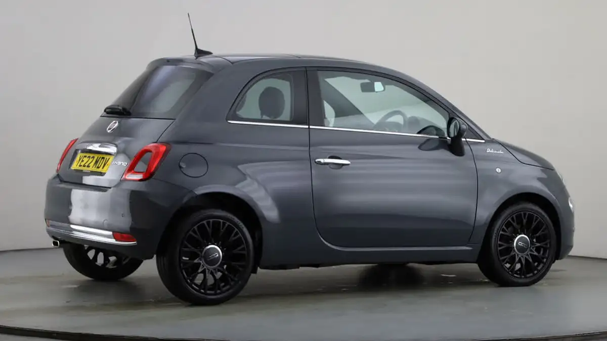 2022-fiat-500-10-dolcevita-big-11