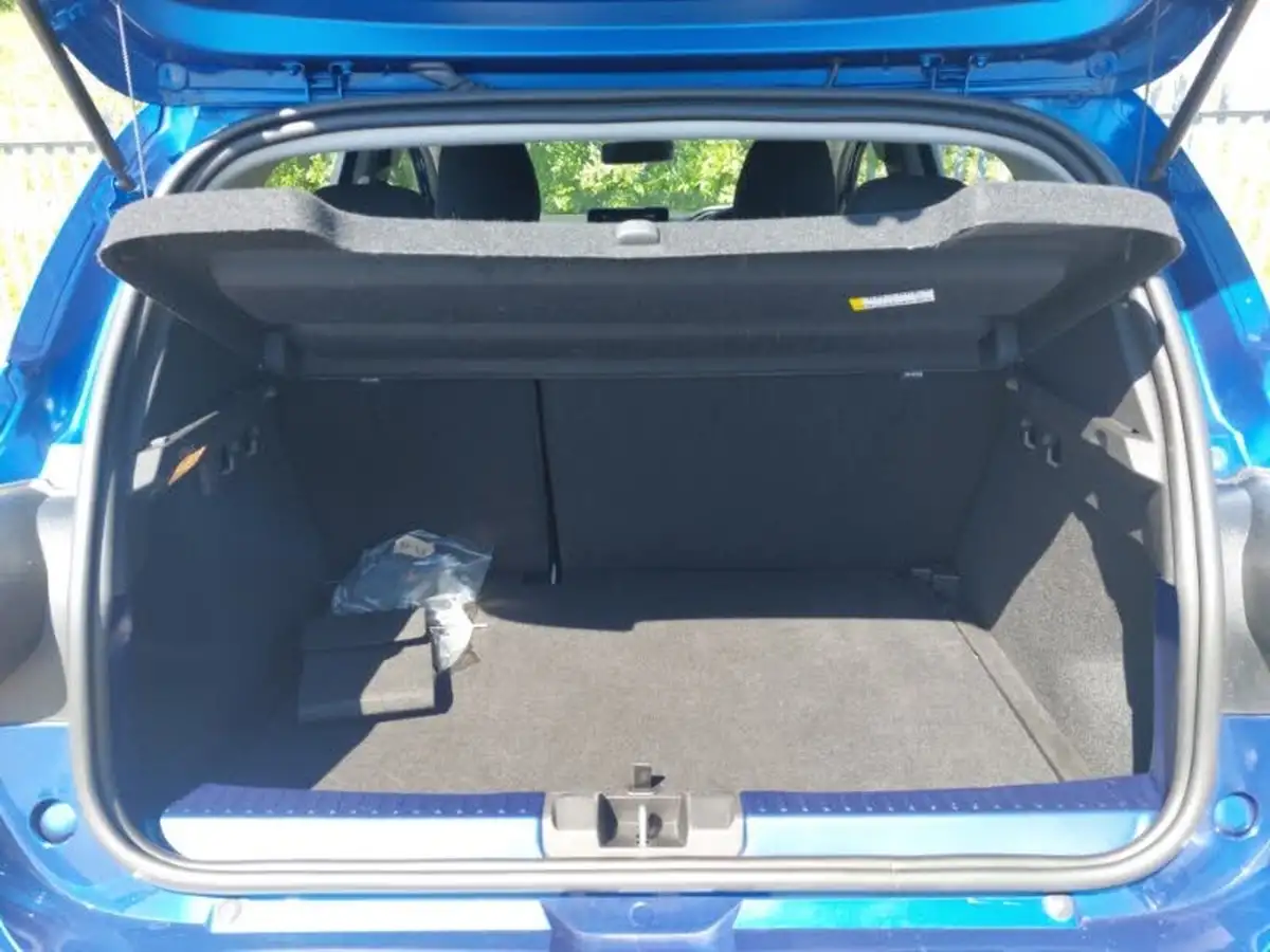 2024-dacia-sandero-stepway-10-tce-extreme-90bhp-big-7