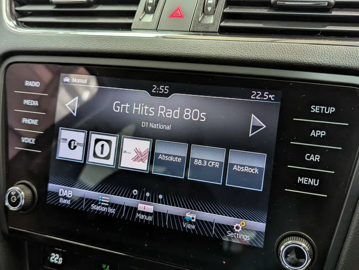 2019-skoda-octavia-15-tsi-se-estate-dsg-big-19