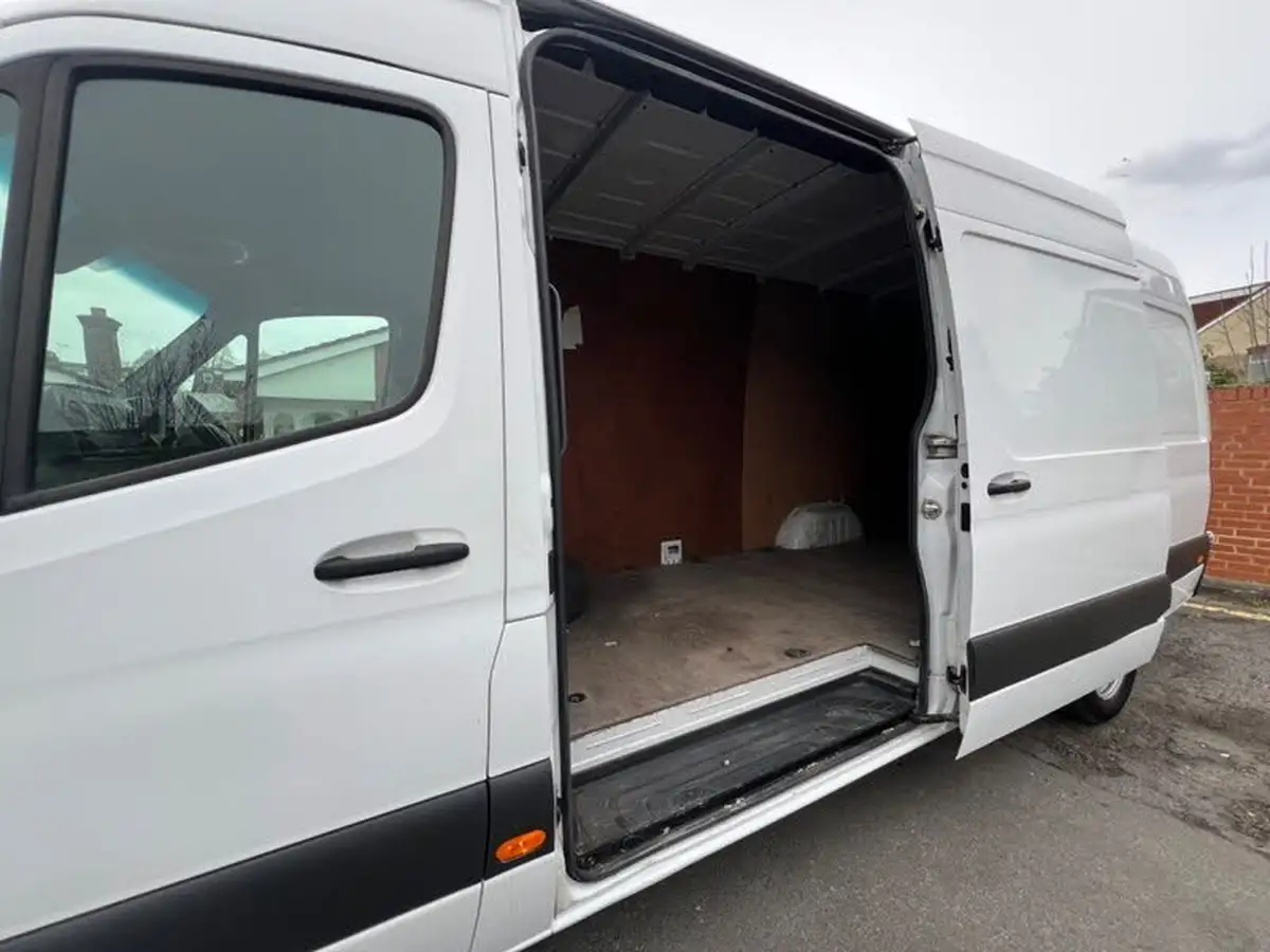 2021-mercedes-benz-sprinter-20cdi-315-l1h1-progressive-150pseu6dt-panel-rwd-eco-gear-360-big-27