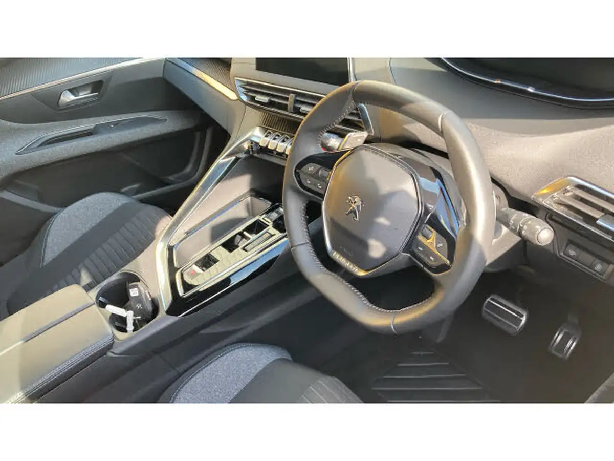 2023-peugeot-3008-suv-12-puretech-active-premium-eat8-big-10