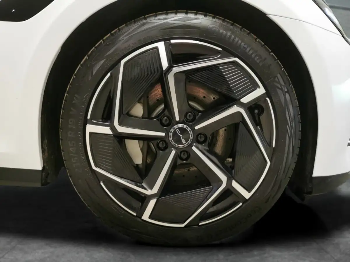 2024-byd-seal-e-design-big-31