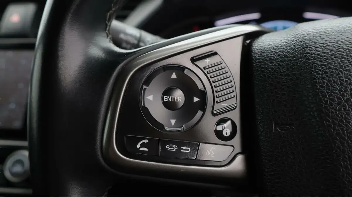 2019-honda-civic-10-vtec-turbo-sr-hatchback-5d-cvt-big-23