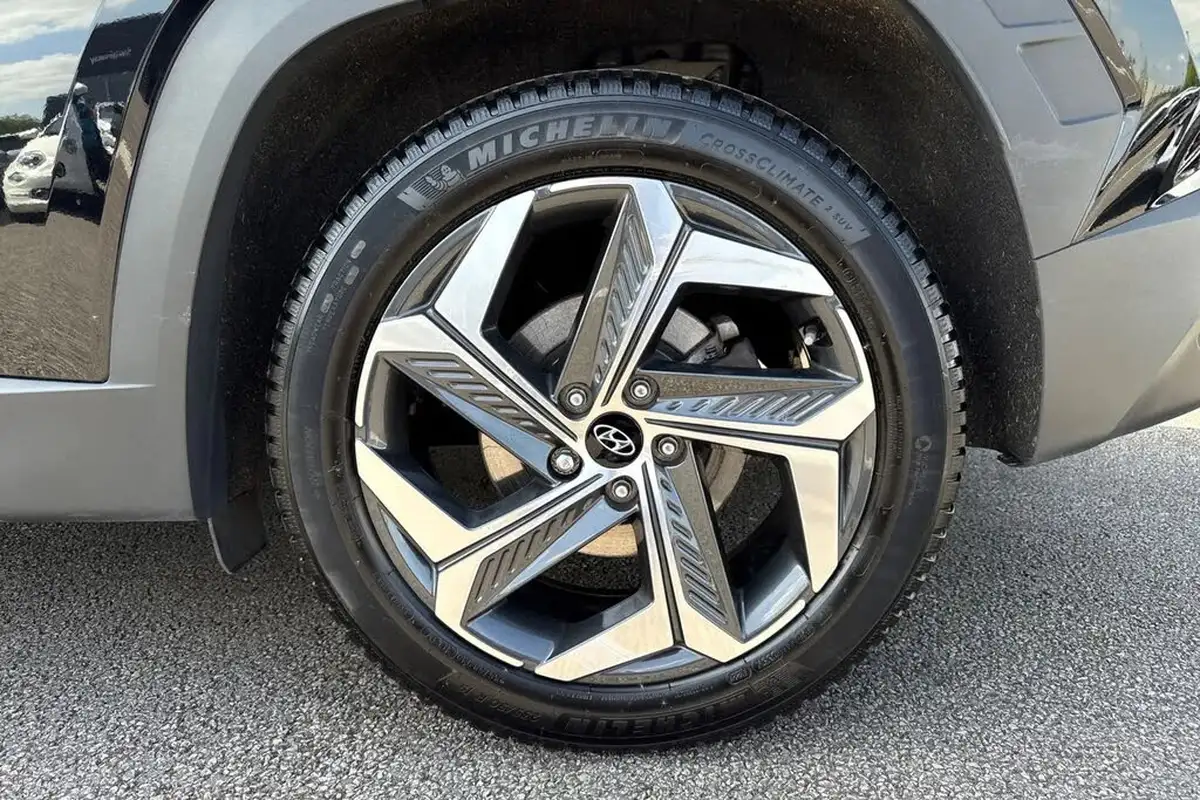 2022-hyundai-tucson-16-t-gdi-ultimate-265ps-4wd-phev-auto-big-12