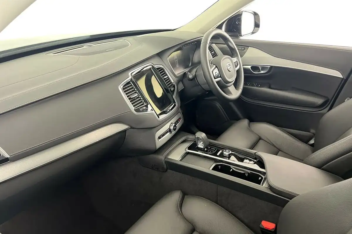 2024-volvo-xc90-20-b5-plus-big-1