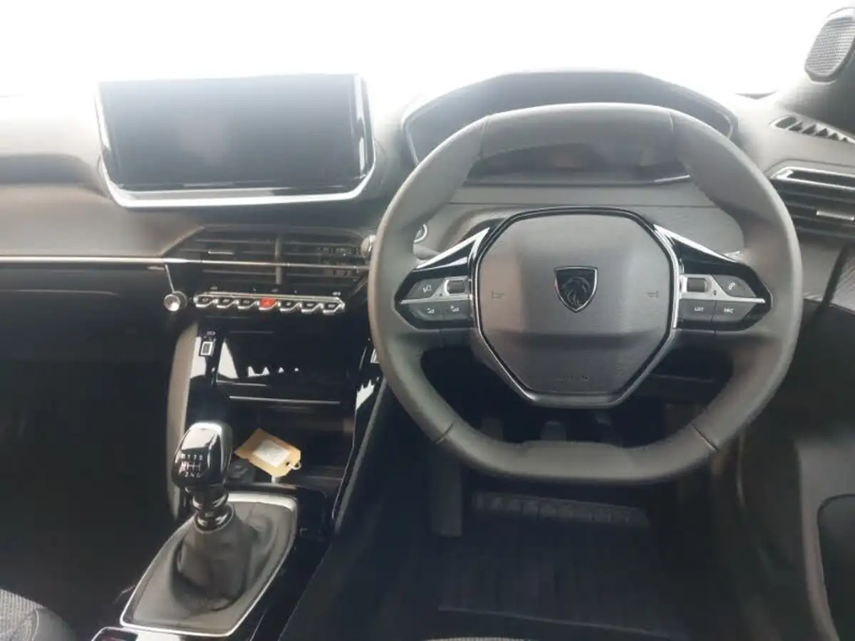2024-peugeot-2008-suv-12-puretech-allure-130ps-big-6