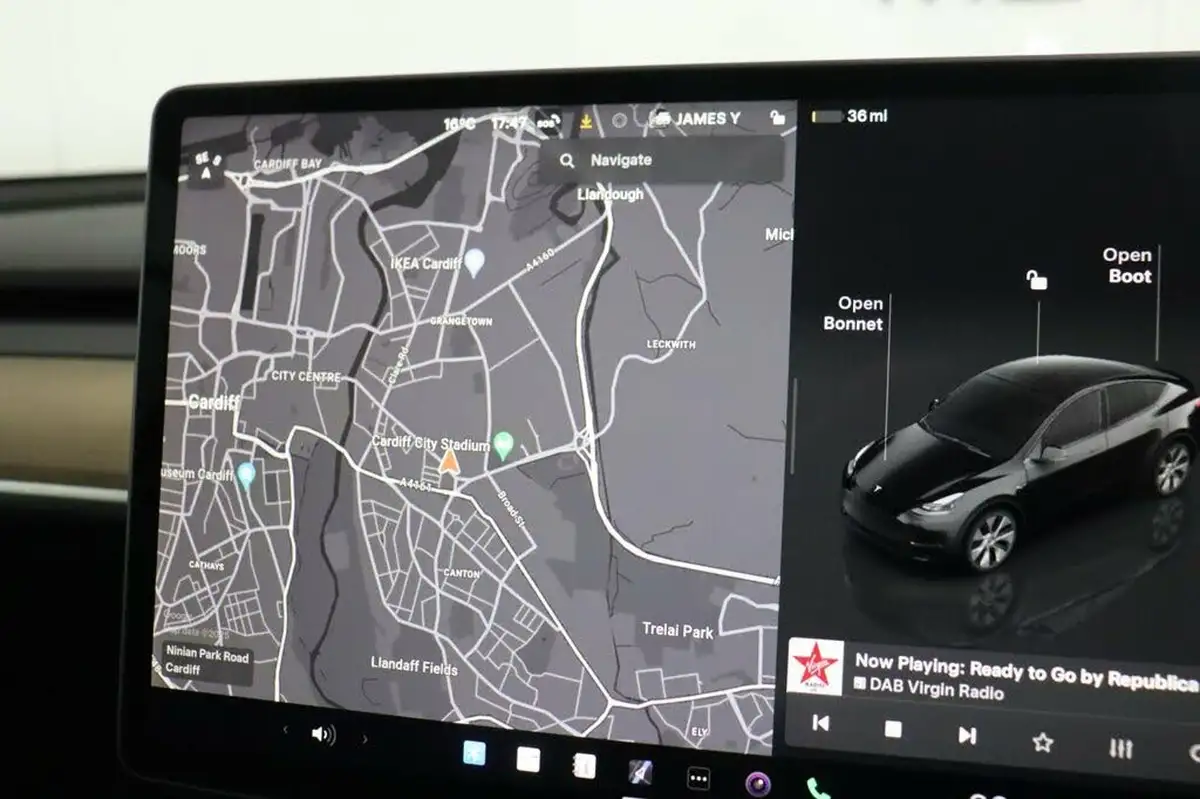 2022-tesla-model-y-e-long-range-big-2