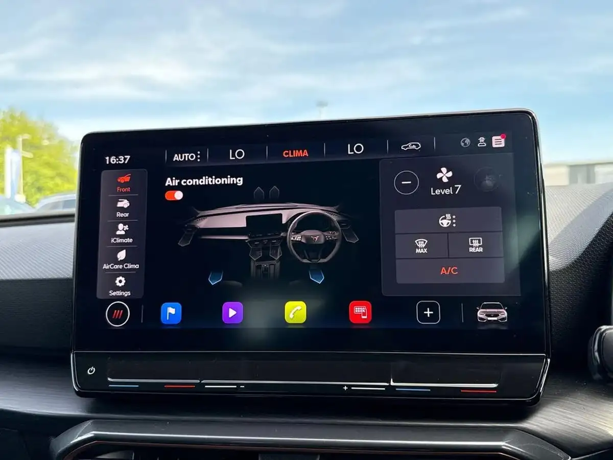 2024-cupra-leon-nf-15-etsi-v1-estate-big-18