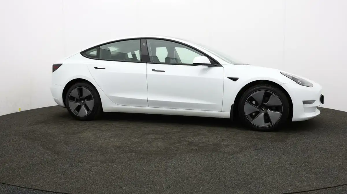 2021-tesla-model-3-e-long-range-4x4-big-42