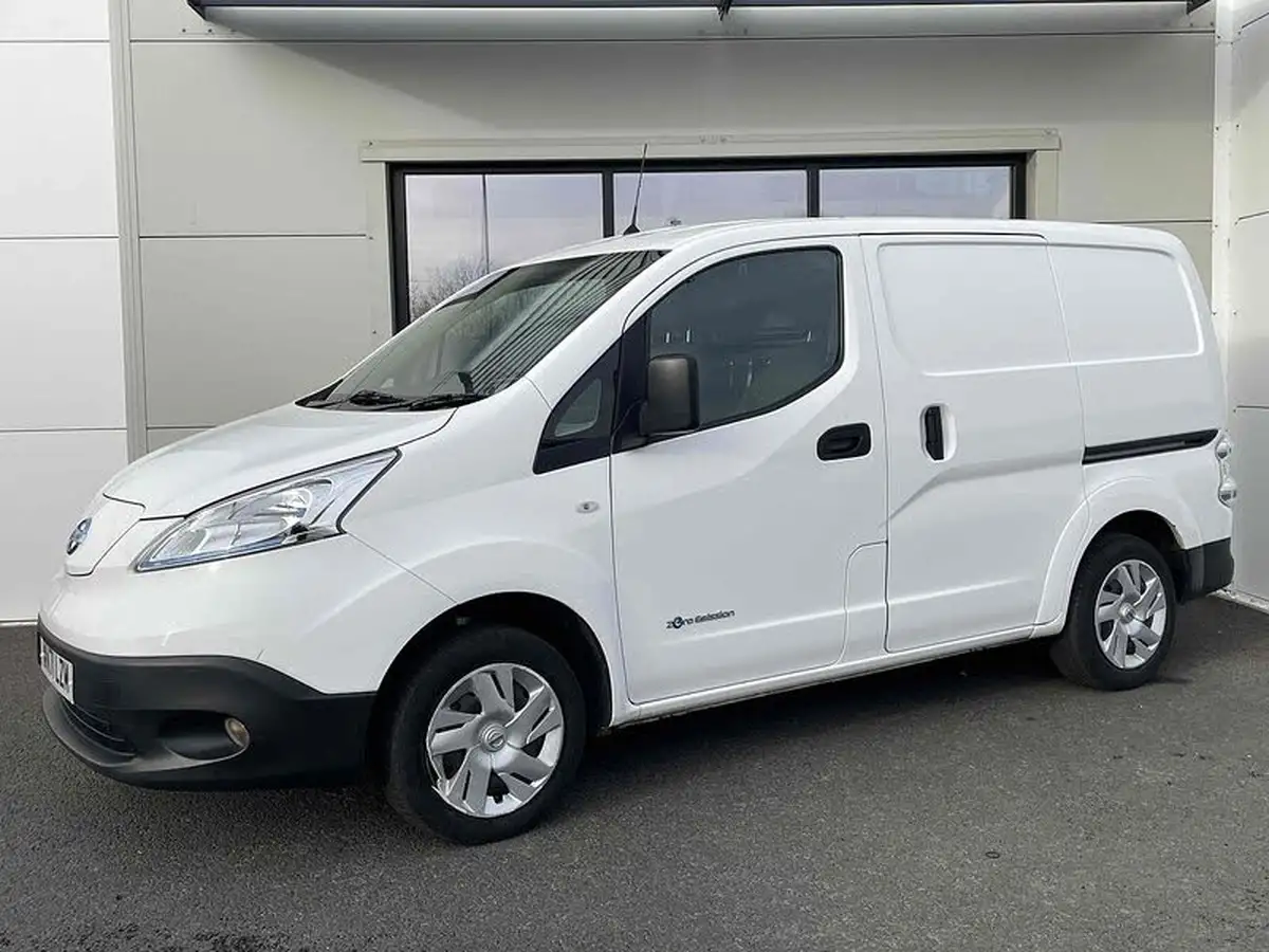 2021-nissan-env200-e-visia-panel-van-auto-big-17
