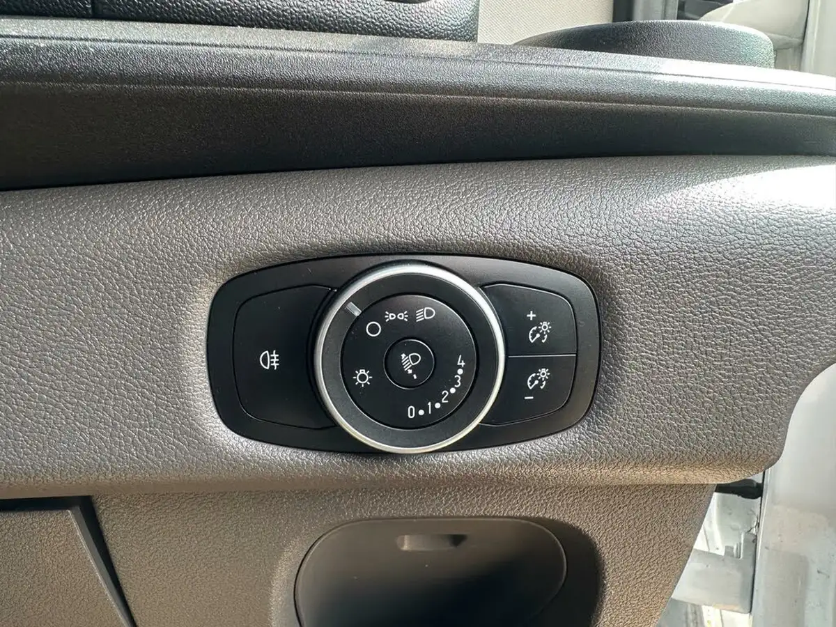 2021-ford-transit-20tdci-350-l3h2-leader-130pseu6dt-panel-van-big-25