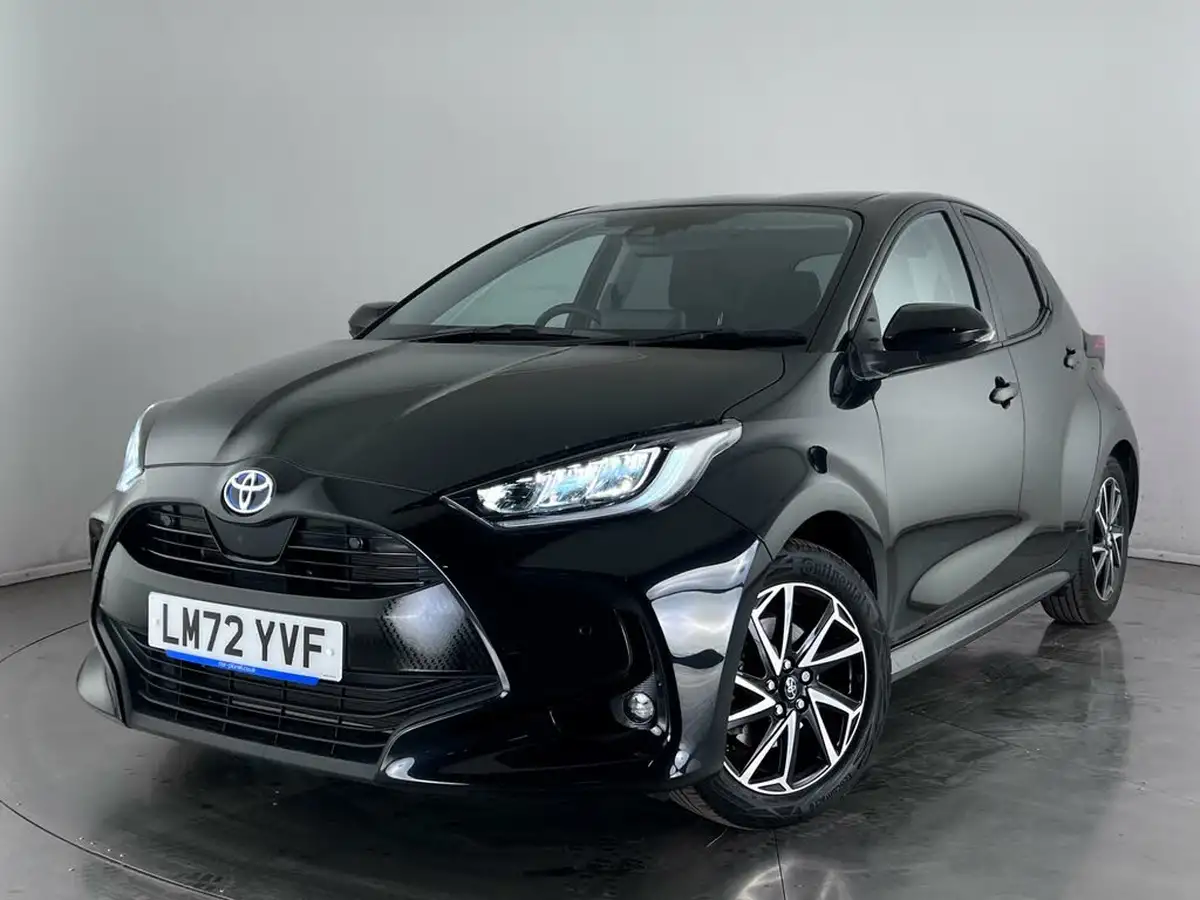 2022-toyota-yaris-15-vvt-i-design-big-40