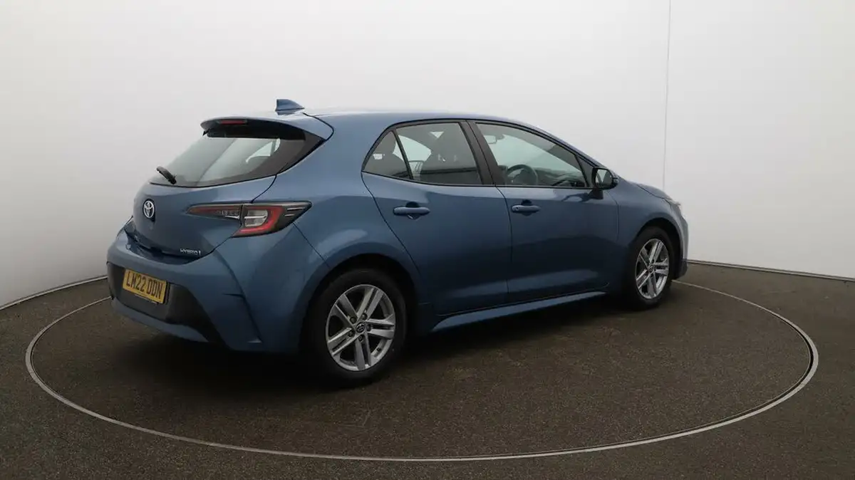 2022-toyota-corolla-18-vvt-i-icon-120bhp-trk-hatchback-5d-big-51
