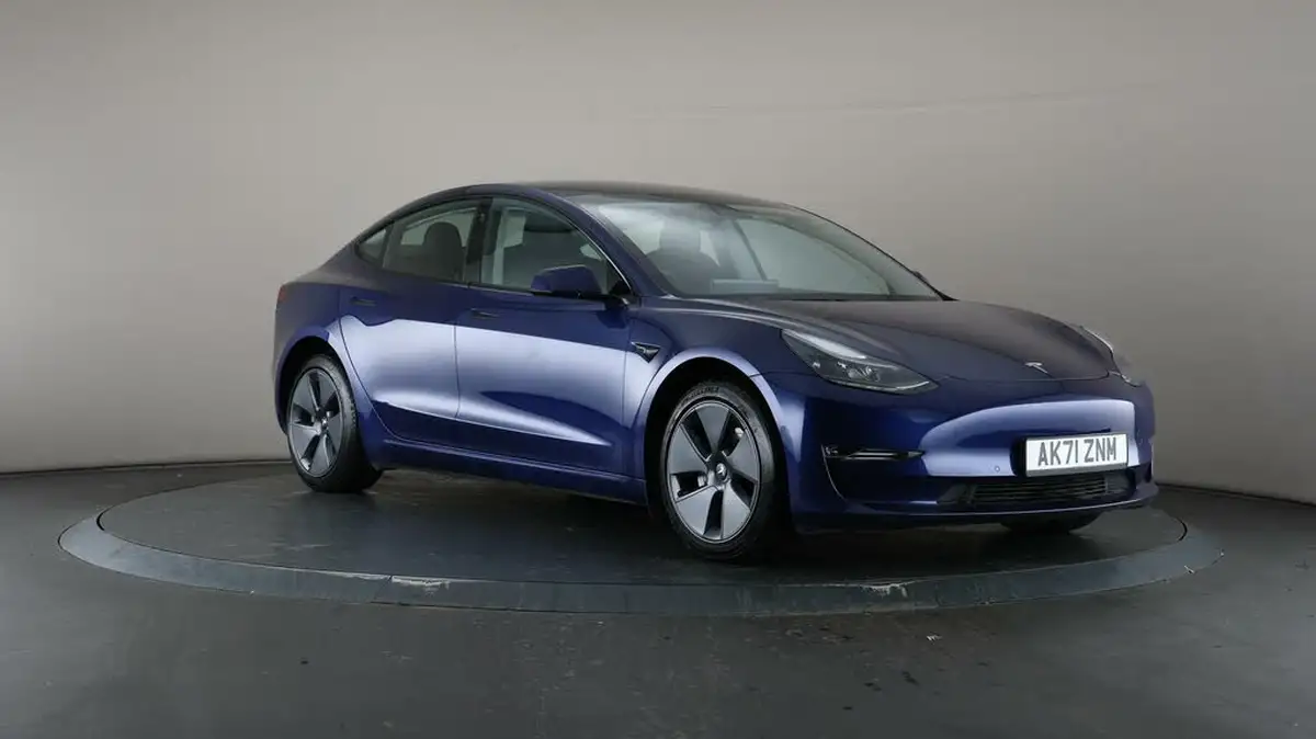 2021-tesla-model-3-e-long-range-awd-big-53