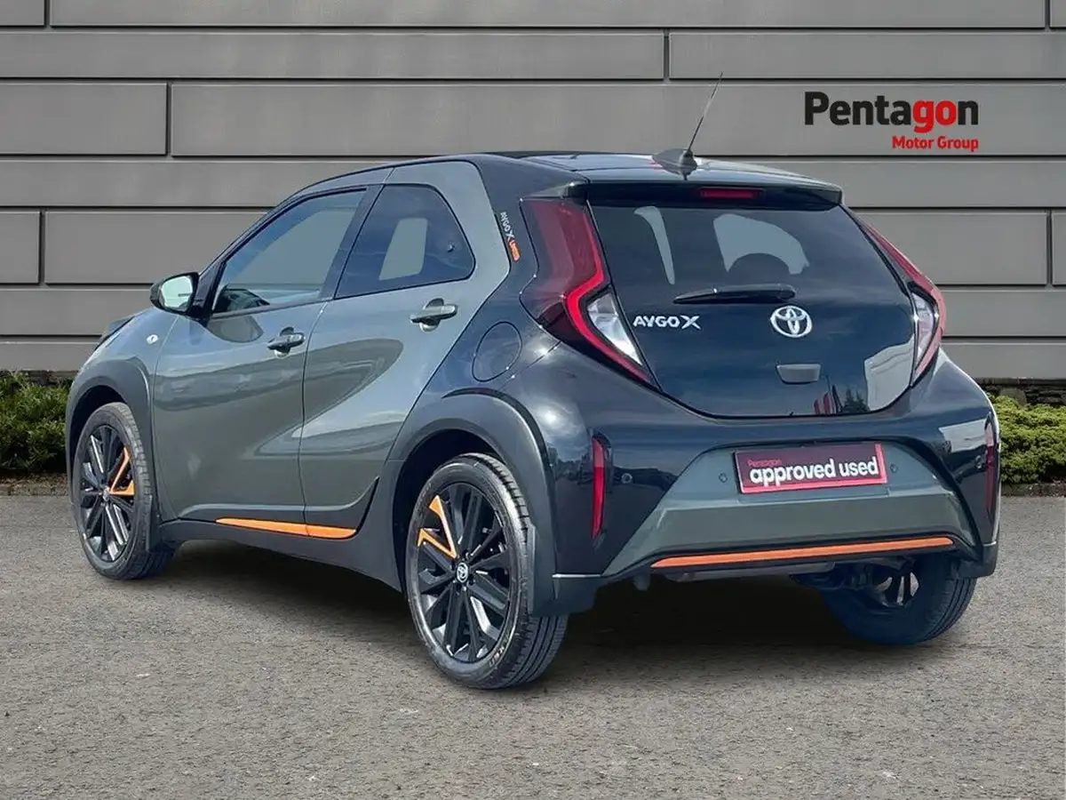 2022-toyota-aygo-x-10-vvt-i-limited-edition-cvt-big-1