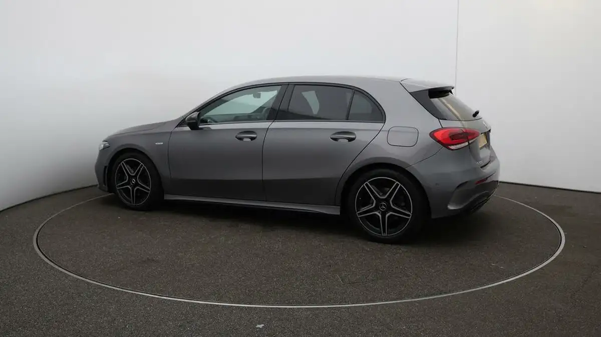 2022-mercedes-benz-a-class-13-a200-amg-line-executive-edition-hatchback-5d-7g-dct-big-46