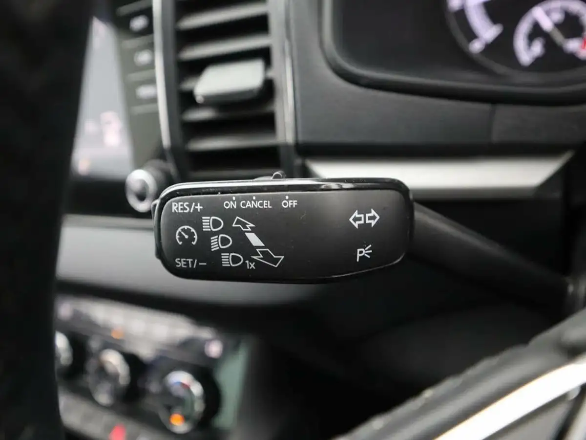 2022-skoda-karoq-10-tsi-se-big-30