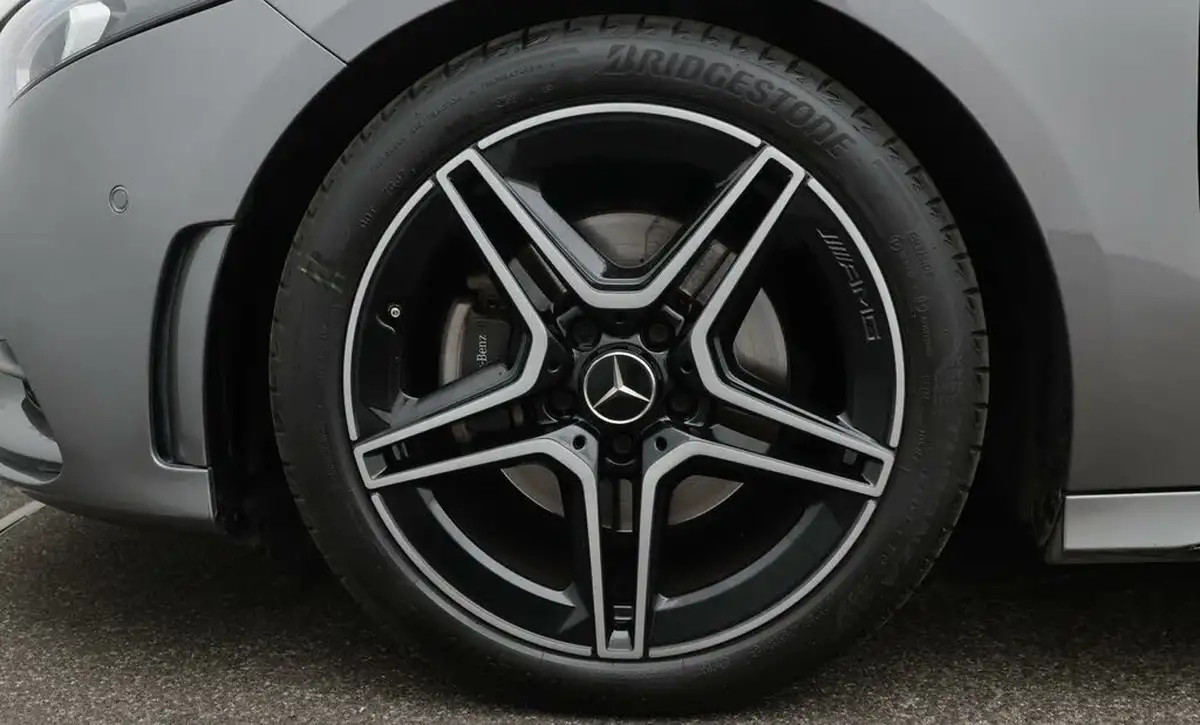 2022-mercedes-benz-a-class-13-a200-amg-line-executive-edition-hatchback-5d-7g-dct-big-18