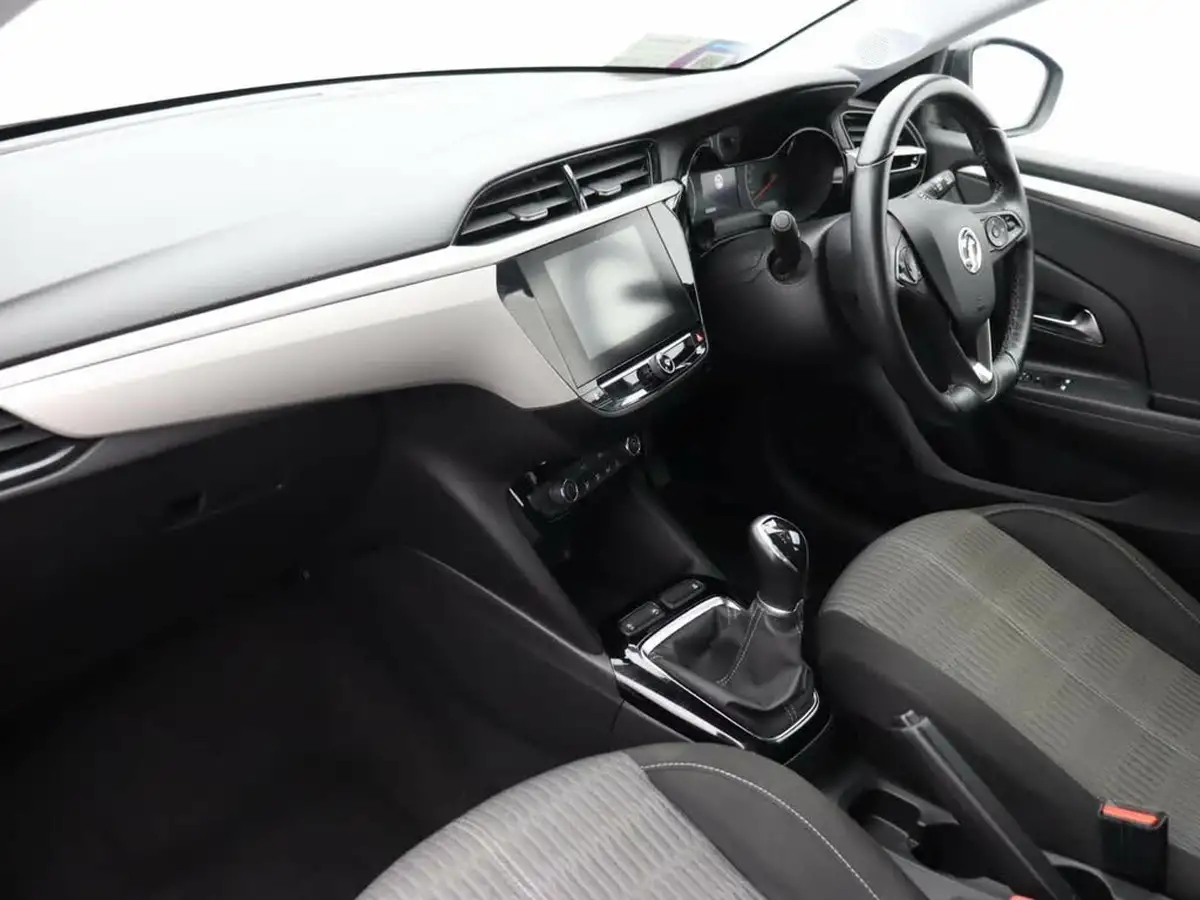2021-vauxhall-corsa-12i-se-big-7