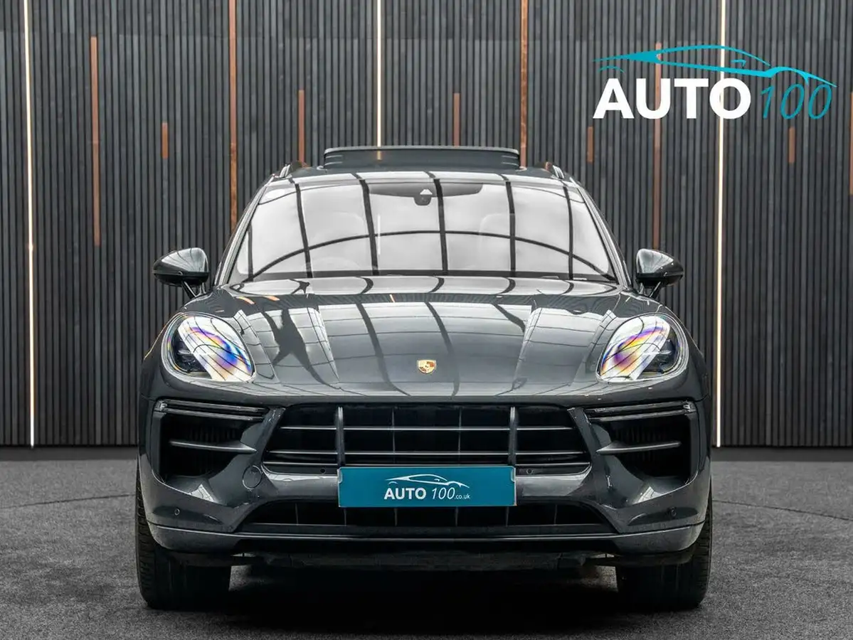 2021-porsche-macan-29-turbo-big-12
