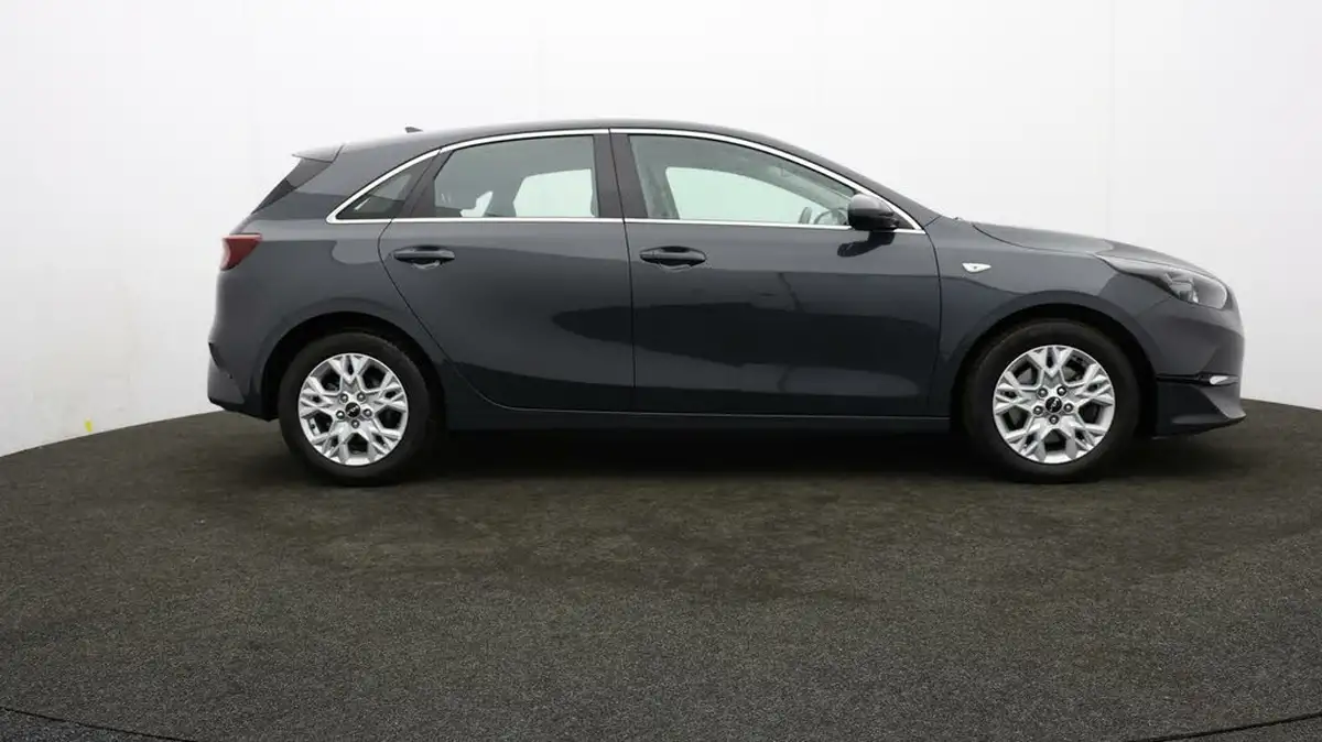 2021-kia-ceed-10-t-gdi-2-hatchback-big-31