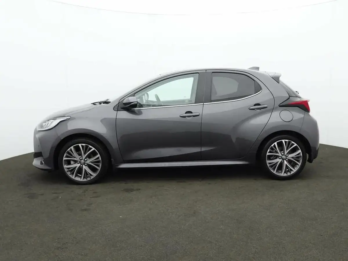 2022-toyota-yaris-15-vvt-i-excel-big-3