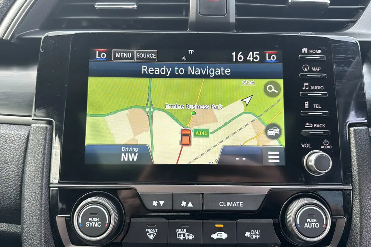 2022-honda-civic-10-vtec-turbo-ex-cvt-big-32