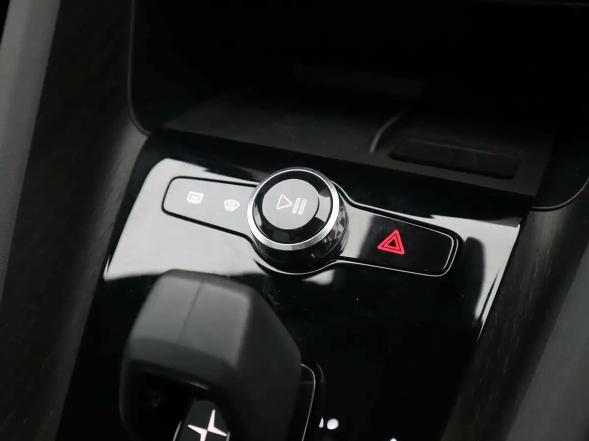 2022-polestar-polestar-2-e-ps2-300kw-longe-dual-plus-pilot-big-23