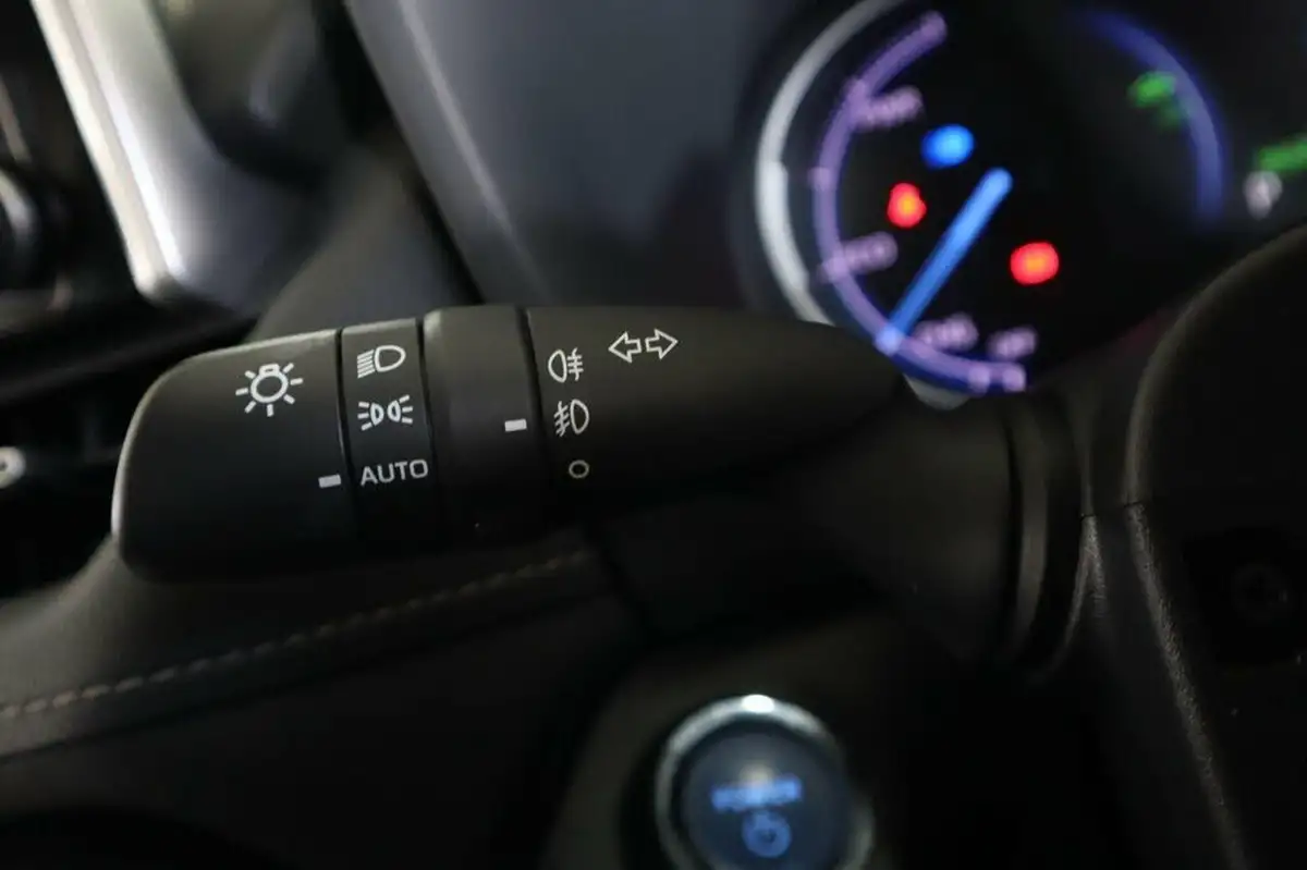 2020-toyota-rav4-25-vvt-i-design-215bhp-big-16