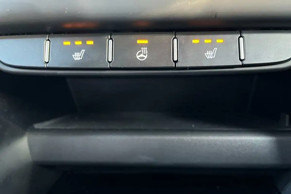2024-kia-xceed-15-t-gdi-3-big-33