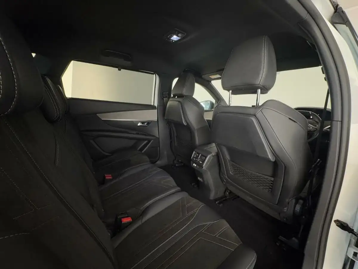 2021-peugeot-5008-suv-12-puretech-gt-eat8-big-13