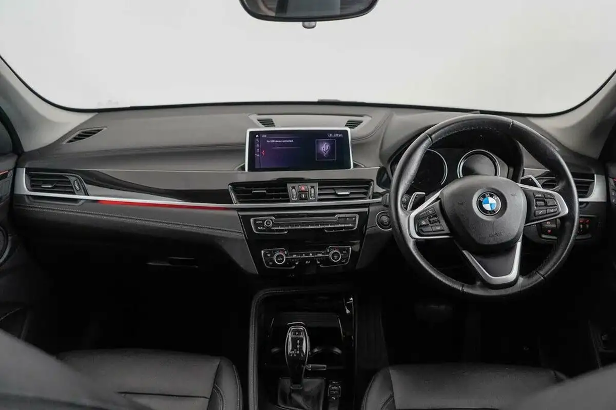 2022-bmw-x1-20td-sdrive18d-xline-sport-auto-big-28
